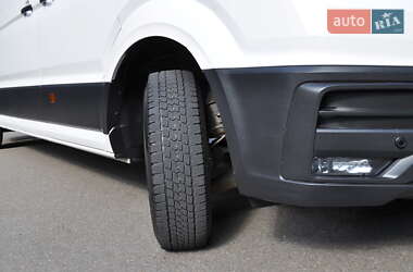 Грузовой фургон Volkswagen Crafter 2020 в 