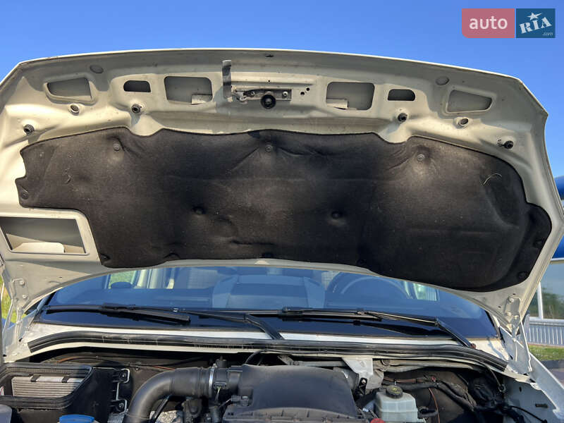 Автовоз Volkswagen Crafter 2011 в Владимире
