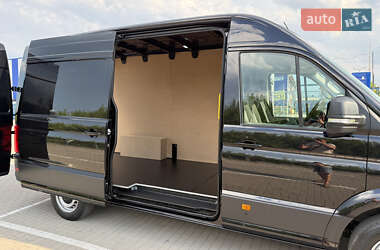Грузовой фургон Volkswagen Crafter 2022 в 