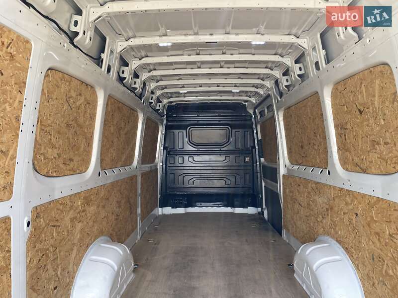 Грузовой фургон Volkswagen Crafter 2021 в Хусте