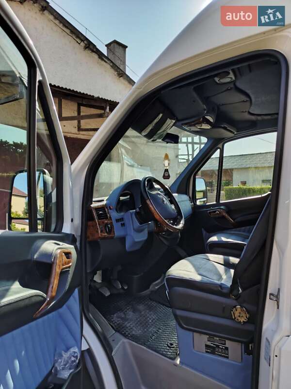 Микроавтобус Volkswagen Crafter 2012 в Мукачево