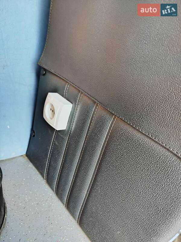 Микроавтобус Volkswagen Crafter 2012 в Мукачево