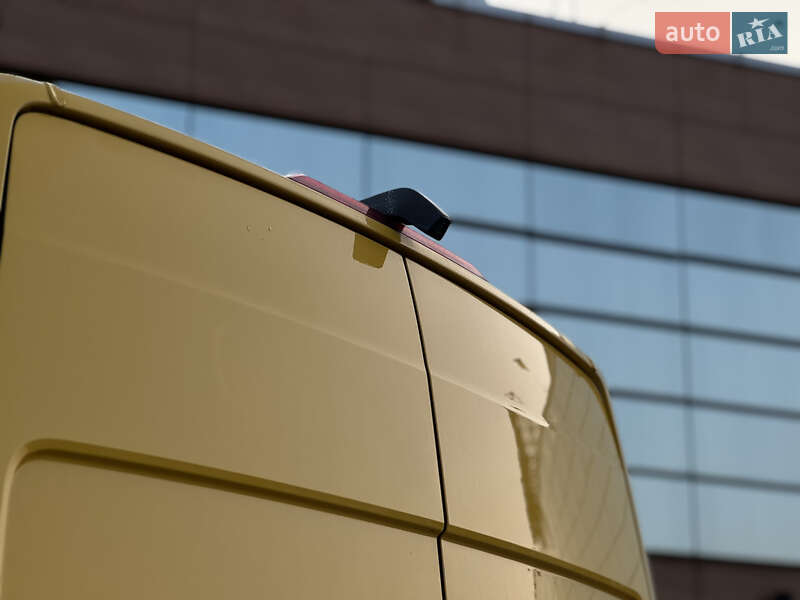 Вантажний фургон Volkswagen Crafter 2018 в Києві