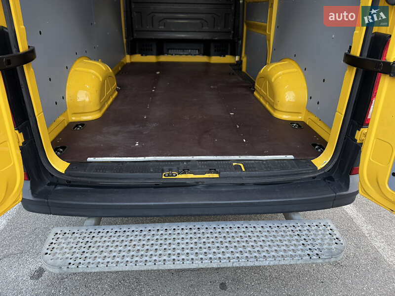Вантажний фургон Volkswagen Crafter 2018 в Києві