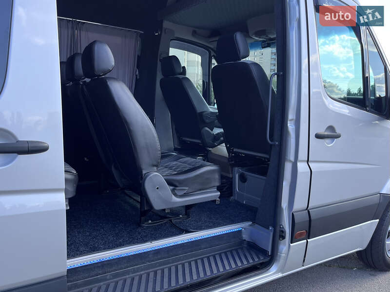 Микроавтобус Volkswagen Crafter 2016 в Киеве