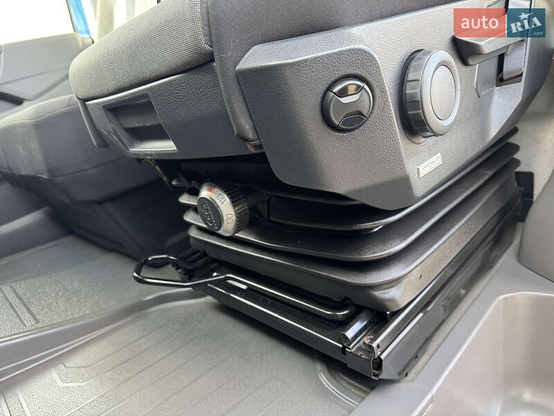 Вантажний фургон Volkswagen Crafter 2019 в Рівному