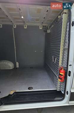 Грузовой фургон Volkswagen Crafter 2021 в 