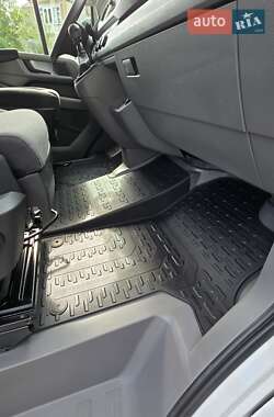 Грузовой фургон Volkswagen Crafter 2021 в 
