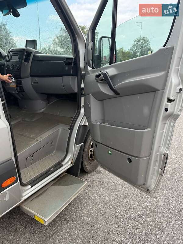 Туристичний / Міжміський автобус Volkswagen Crafter 2012 в Києві