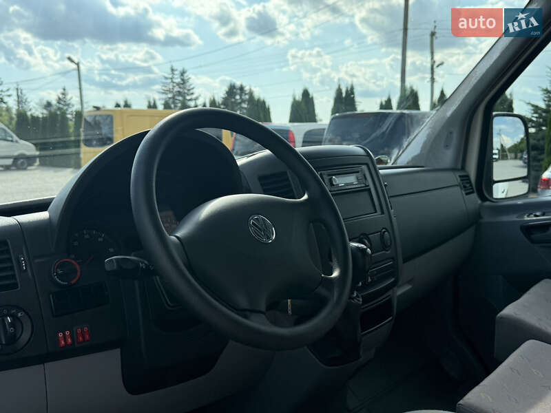 Туристический / Междугородний автобус Volkswagen Crafter 2009 в Староконстантинове