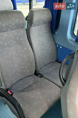 Туристичний / Міжміський автобус Volkswagen Crafter 2009 в 