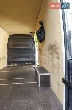 Грузовой фургон Volkswagen Crafter 2011 в 
