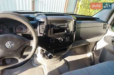 Грузовой фургон Volkswagen Crafter 2011 в 