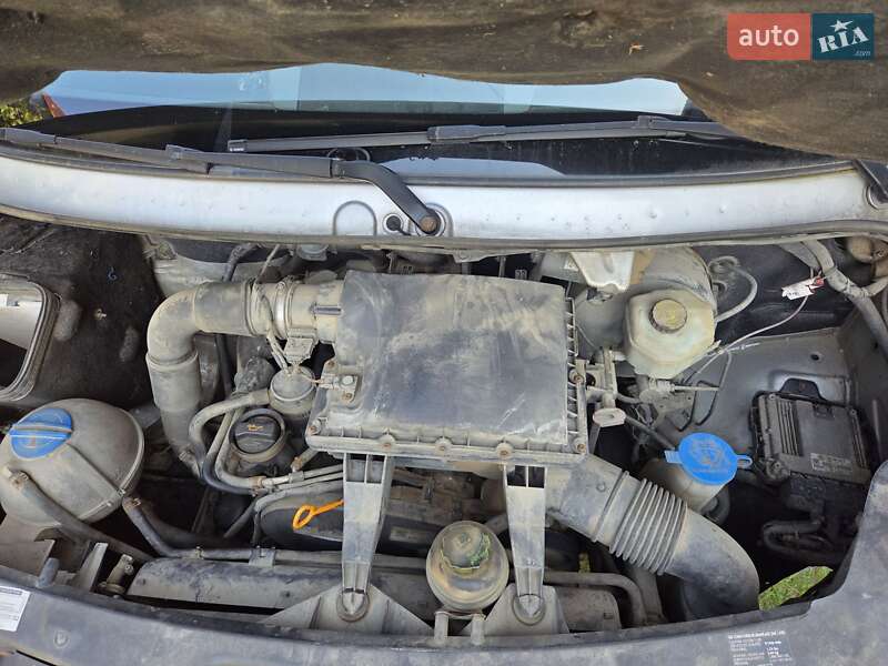 Другие автобусы Volkswagen Crafter 2006 в Рихтичах фото 6 Другие автобусы Volkswagen Crafter 2006 в Рихтичах