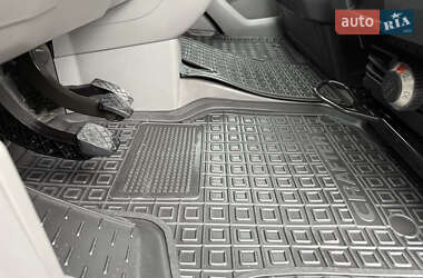 Грузовой фургон Volkswagen Crafter 2022 в 