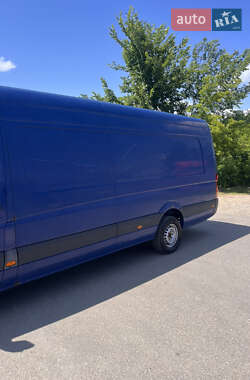 Вантажний фургон Volkswagen Crafter 2011 в 