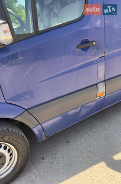 Вантажний фургон Volkswagen Crafter 2011 в 