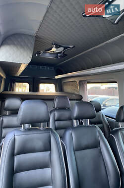 Микроавтобус Volkswagen Crafter 2015 в 