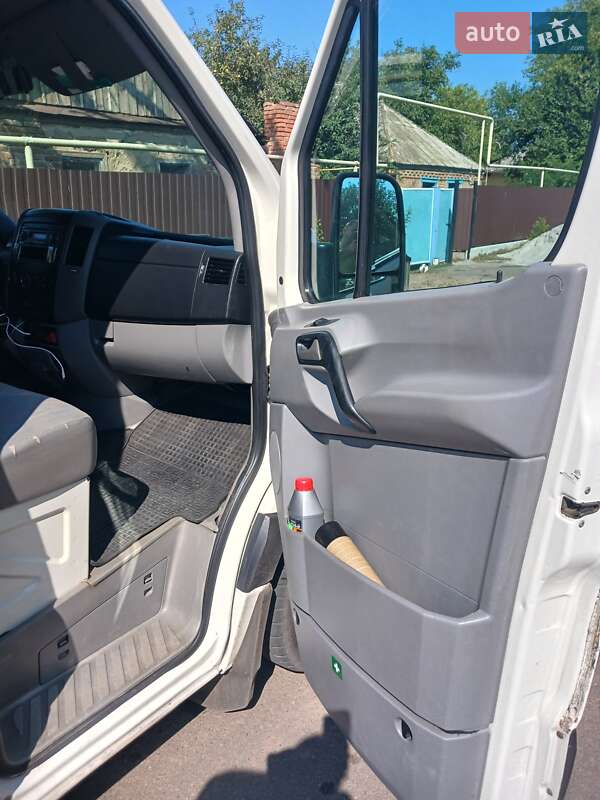 Грузовой фургон Volkswagen Crafter 2006 в Кропивницком