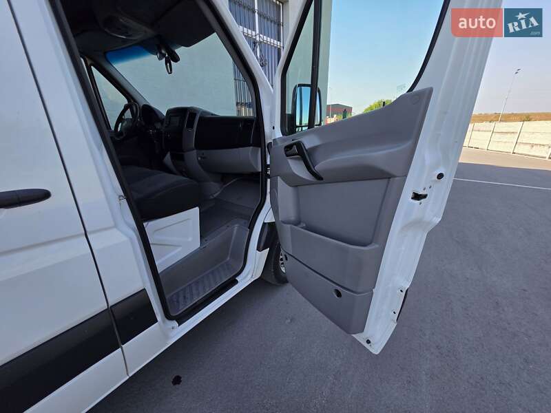 Грузовой фургон Volkswagen Crafter 2016 в Тернополе