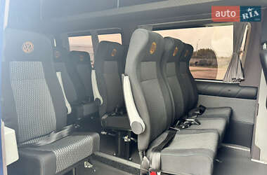 Туристический / Междугородний автобус Volkswagen Crafter 2012 в 