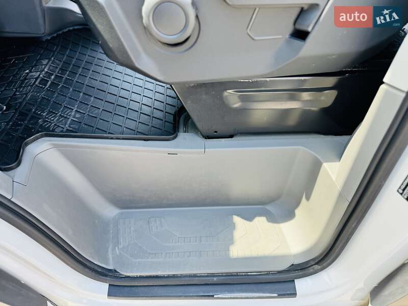 Грузовой фургон Volkswagen Crafter 2018 в Днепре