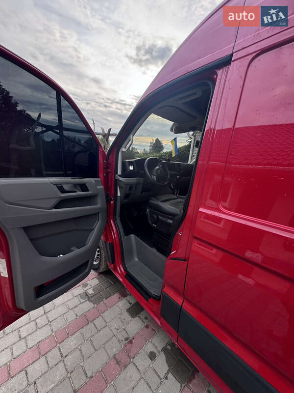 Грузовой фургон Volkswagen Crafter 2018 в Вараше