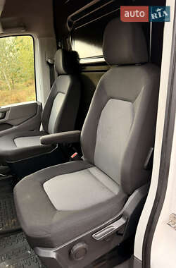 Грузовой фургон Volkswagen Crafter 2021 в 