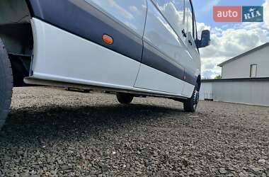 Грузовой фургон Volkswagen Crafter 2015 в 
