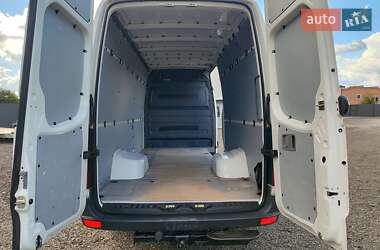 Грузовой фургон Volkswagen Crafter 2015 в 
