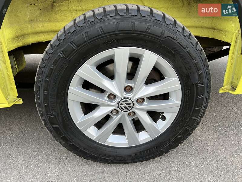 Грузовой фургон Volkswagen Crafter 2019 в Киеве