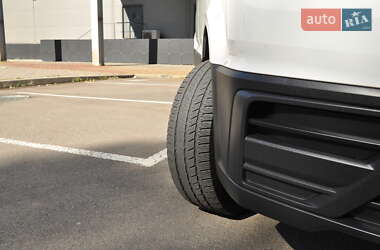 Грузовой фургон Volkswagen Crafter 2020 в 