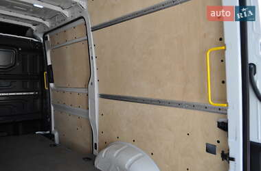 Грузовой фургон Volkswagen Crafter 2020 в 