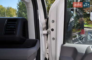 Грузовой фургон Volkswagen Crafter 2020 в 