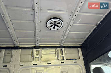 Грузовой фургон Volkswagen Crafter 2014 в 