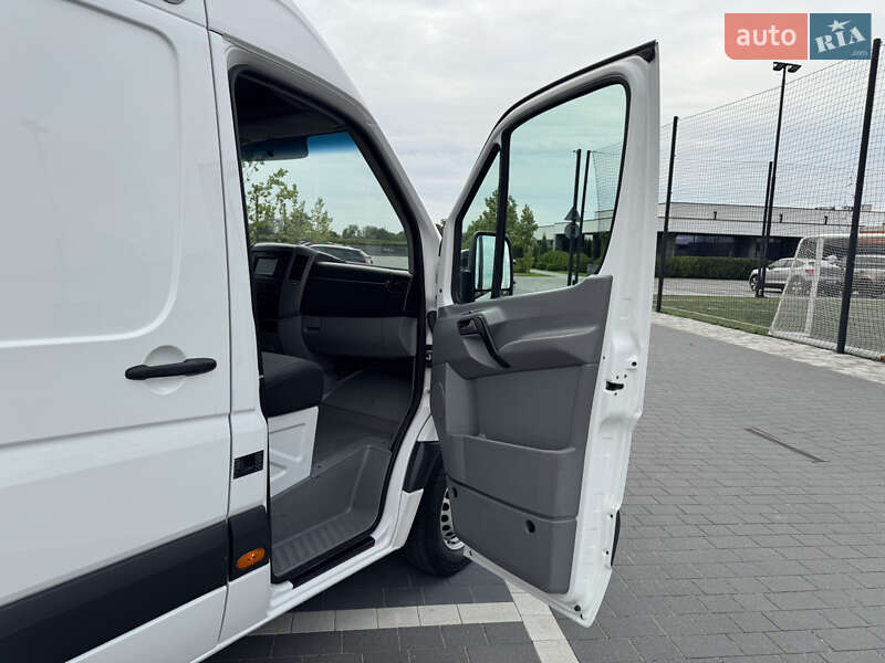 Грузовой фургон Volkswagen Crafter 2016 в Мукачево