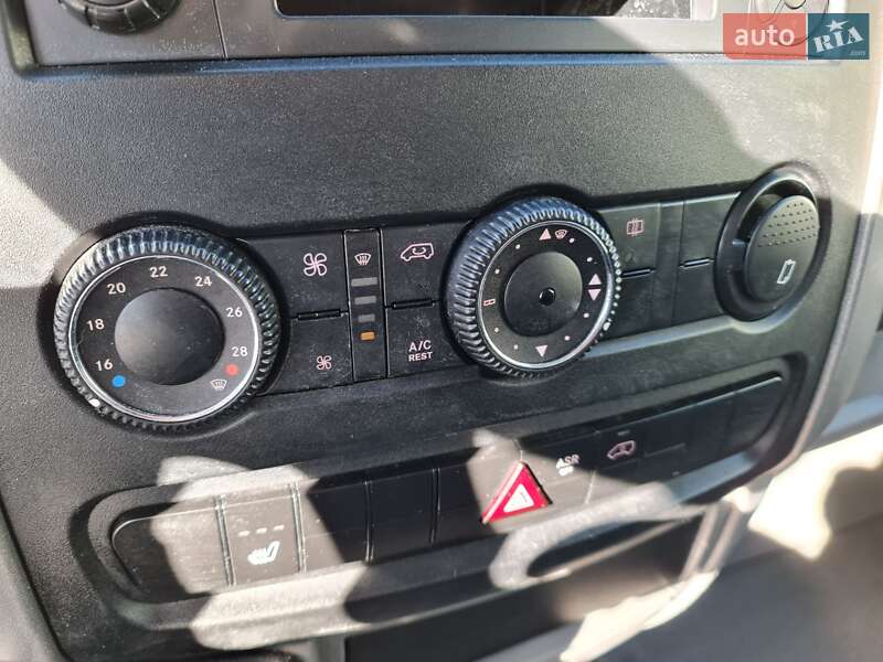 Грузовой фургон Volkswagen Crafter 2015 в Ровно
