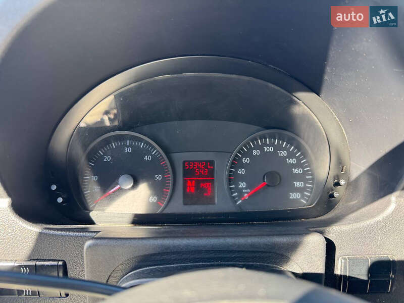 Автовоз Volkswagen Crafter 2010 в Ровно