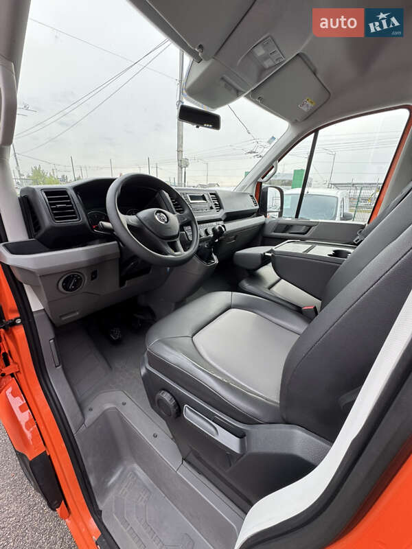 Грузопассажирский фургон Volkswagen Crafter 2018 в Киеве