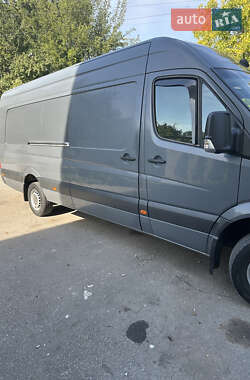 Грузовой фургон Volkswagen Crafter 2014 в 