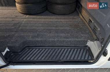 Грузовой фургон Volkswagen Crafter 2012 в 