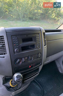 Грузовой фургон Volkswagen Crafter 2015 в 