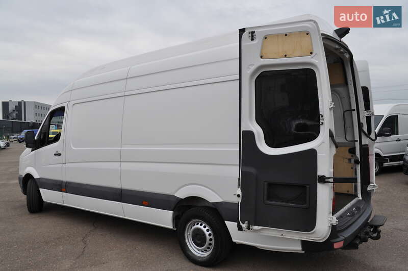 Грузовой фургон Volkswagen Crafter 2014 в Киеве