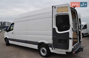 Грузовой фургон Volkswagen Crafter 2014 в 