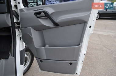 Грузовой фургон Volkswagen Crafter 2014 в 
