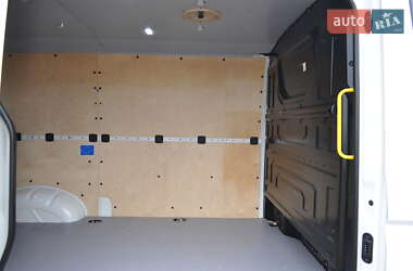 Грузовой фургон Volkswagen Crafter 2020 в 