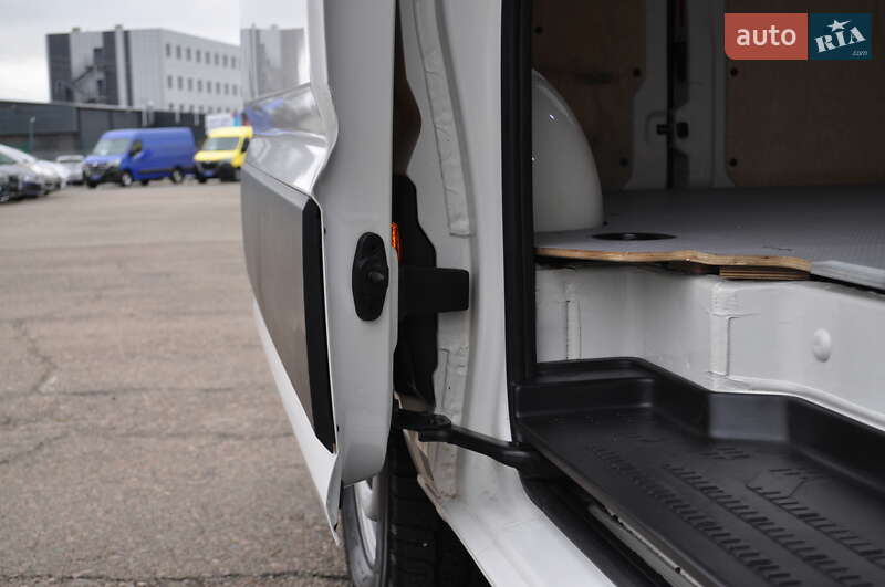 Грузовой фургон Volkswagen Crafter 2020 в Киеве