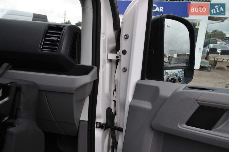 Грузовой фургон Volkswagen Crafter 2020 в Киеве