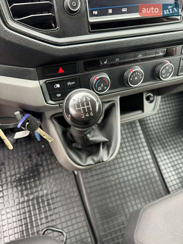 Грузовой фургон Volkswagen Crafter 2019 в Киеве