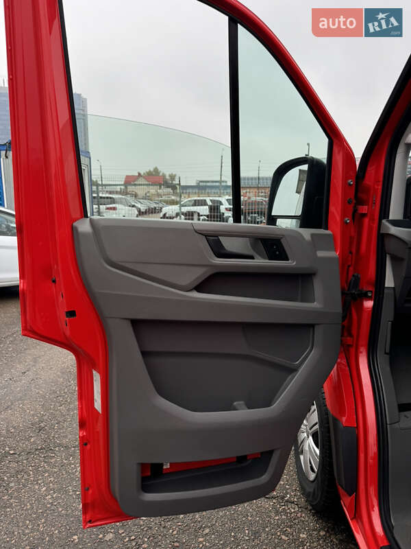 Грузовой фургон Volkswagen Crafter 2019 в Киеве